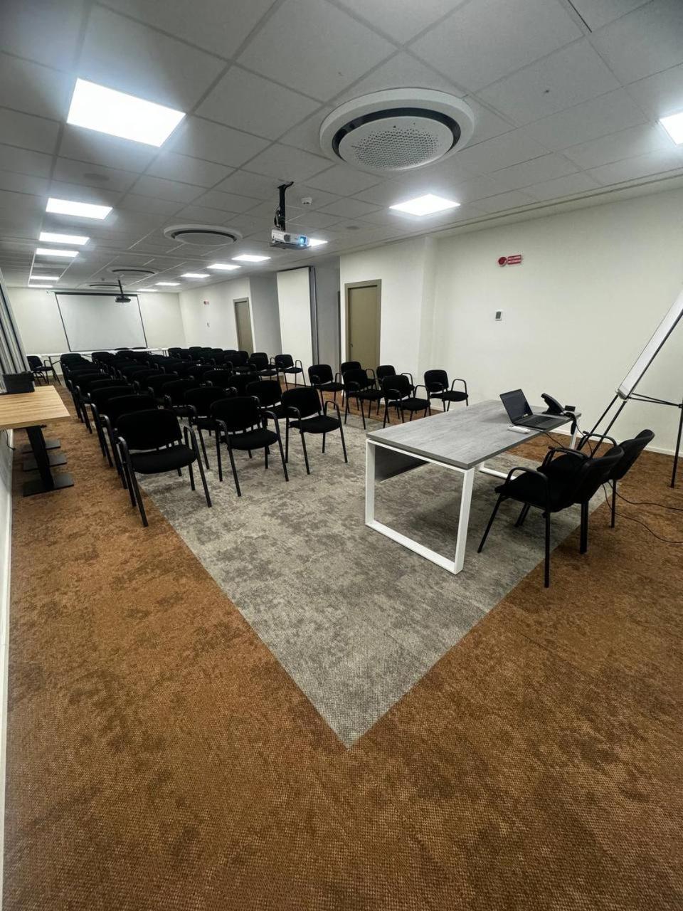 Acca Sporting Milano - Aa Hotels Opera Esterno foto
